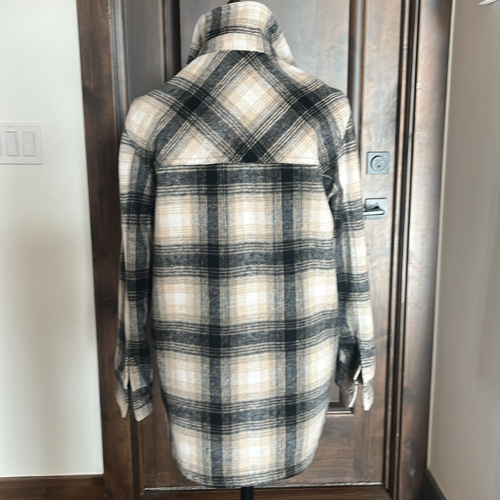 Neutral Plaid Shacket - Picture 3 of 3